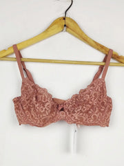 Buy online pre-used pre-loved 100% authentic & Original branded V.I.C.T.O.R.I.A.'S S.E.C.R.E.T Euro 70Dd (BU-1583) available in Pakistan. Top international brands avilable.