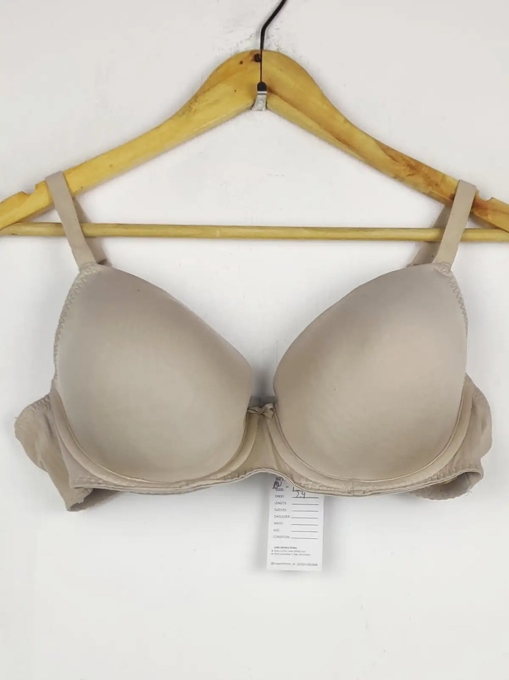 Buy online pre-used pre-loved 100% authentic & Original branded George 36 E (BU-1595) available in Pakistan. Top international brands avilable.