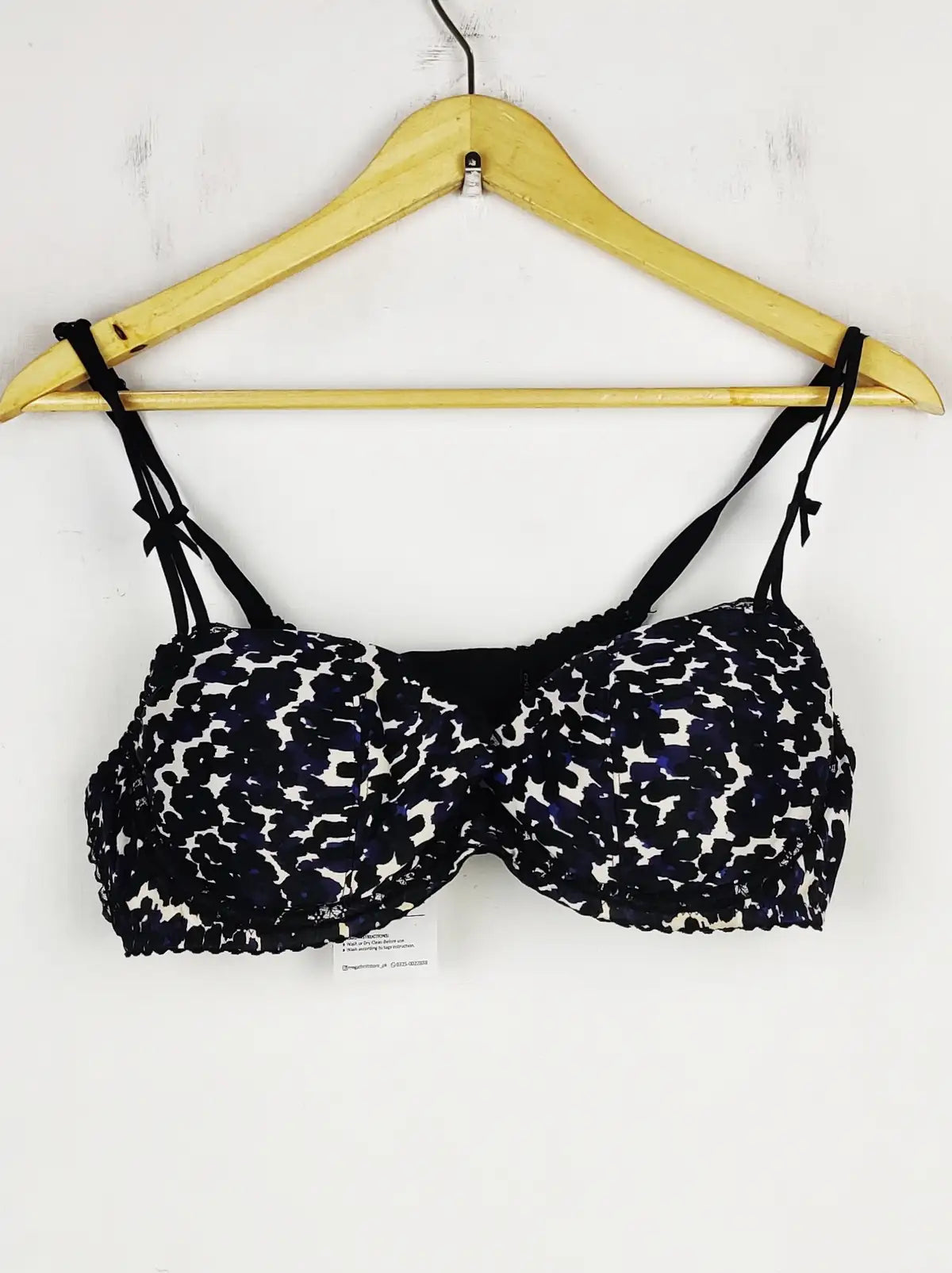 Buy online pre-used pre-loved 100% authentic & Original branded Ceriso (BU-160) available in Pakistan. Top international brands avilable.