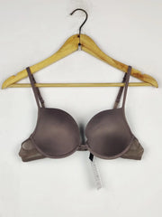 Buy online pre-used pre-loved 100% authentic & Original branded Mark & Spencer 36A (BU-1615) available in Pakistan. Top international brands avilable.