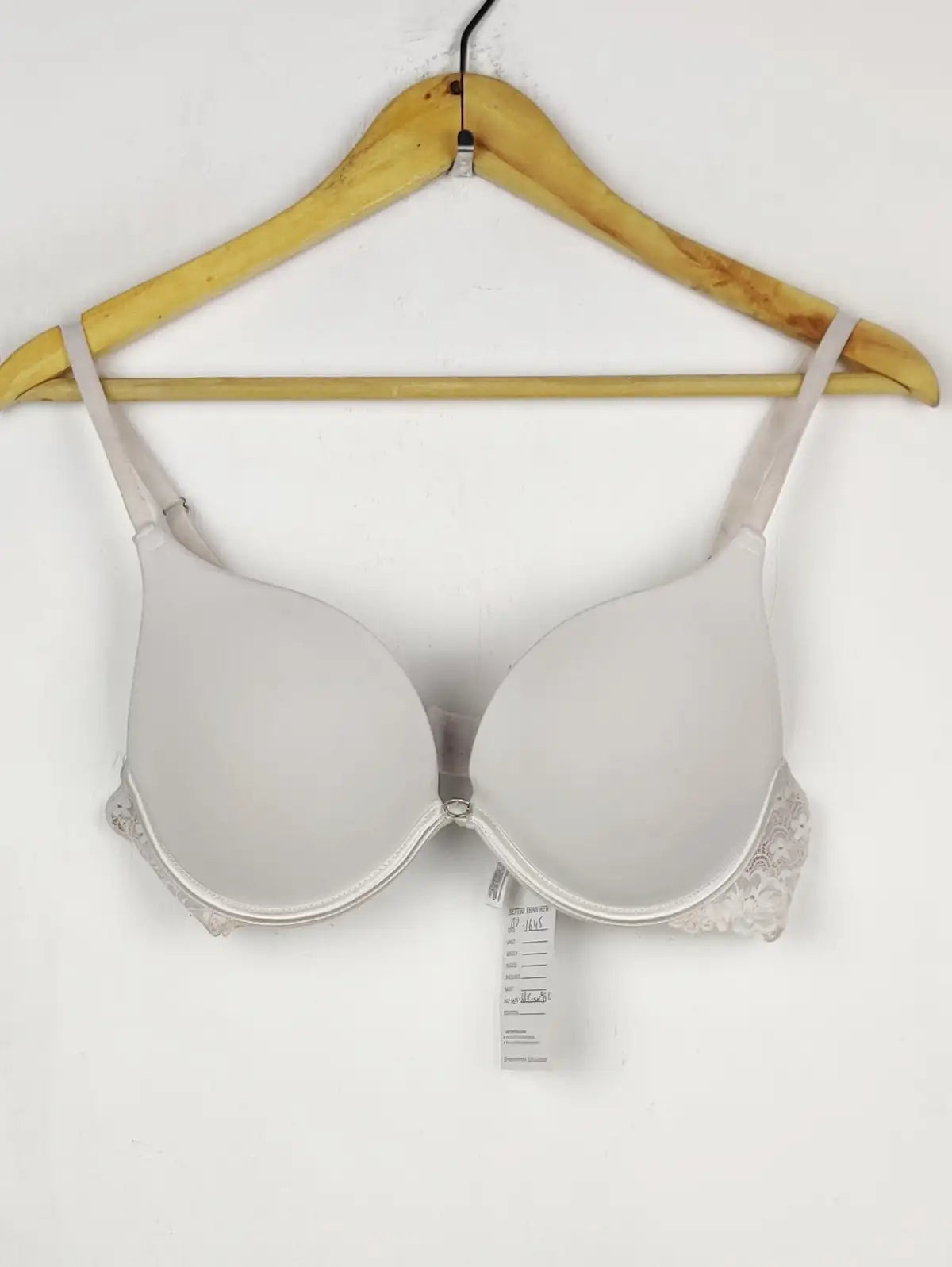 Buy online pre-used pre-loved 100% authentic & Original branded Primark Euro 95C (BU-1645) available in Pakistan. Top international brands avilable.