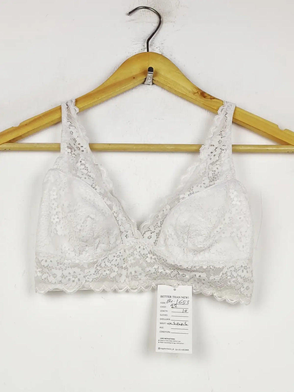Buy online pre-used pre-loved 100% authentic & Original branded F&F (BU-1653) available in Pakistan. Top international brands avilable.