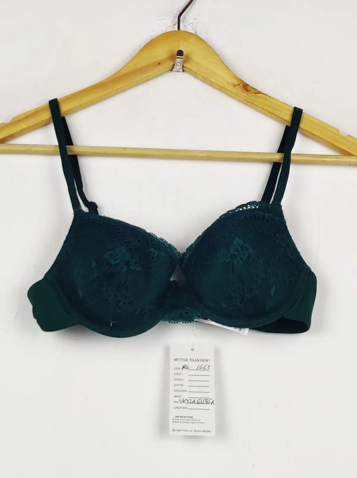 Buy online pre-used pre-loved 100% authentic & Original branded Dunnes Stores Euro 85A (BU-1663) available in Pakistan. Top international brands avilable.