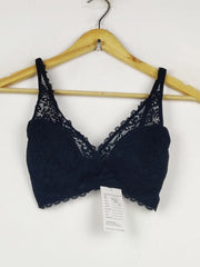 Buy online pre-used pre-loved 100% authentic & Original branded F&F (BU-1670) available in Pakistan. Top international brands avilable.