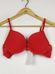 Buy online pre-used pre-loved 100% authentic & Original branded Unknown Brand (BU-1672) available in Pakistan. Top international brands avilable.