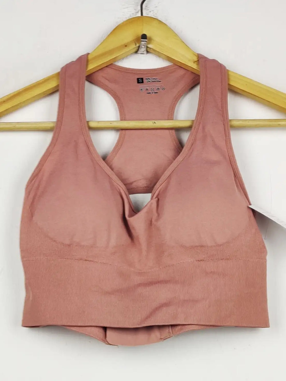 Buy online pre-used pre-loved 100% authentic & Original branded Unknown Brand (BU-1685) available in Pakistan. Top international brands avilable.