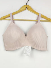 Buy online pre-used pre-loved 100% authentic & Original branded Marks & Spencer (BU-1710) available in Pakistan. Top international brands avilable.