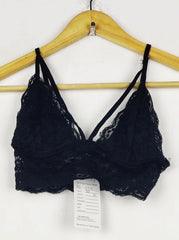 Buy online pre-used pre-loved 100% authentic & Original branded Bershka (BU-1712) available in Pakistan. Top international brands avilable.