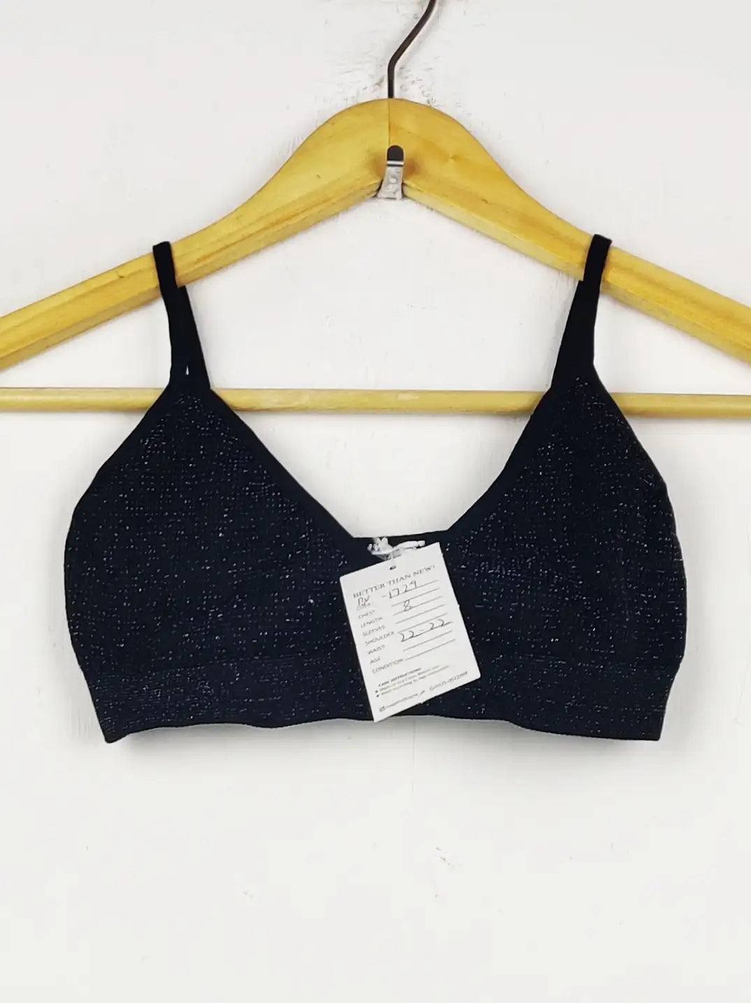Buy online pre-used pre-loved 100% authentic & Original branded Unknown Brand (BU-1729) available in Pakistan. Top international brands avilable.