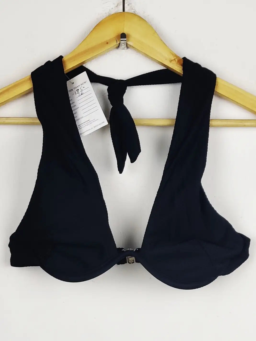 Buy online pre-used pre-loved 100% authentic & Original branded Unknown Brand (BU-1750) available in Pakistan. Top international brands avilable.