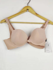Buy online pre-used pre-loved 100% authentic & Original branded Vince Camuto (BU-1764) available in Pakistan. Top international brands avilable.