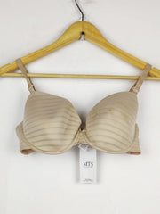 Buy online pre-used pre-loved 100% authentic & Original branded Dunnes Stores 95D (BU-1771) available in Pakistan. Top international brands avilable.