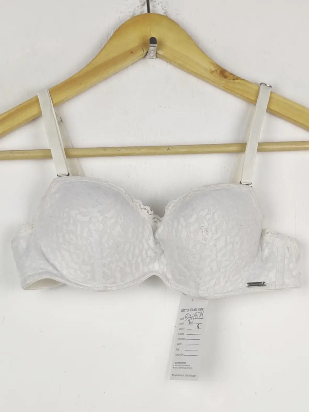 Buy online pre-used pre-loved 100% authentic & Original branded Unknown Brand (BU-1824) available in Pakistan. Top international brands avilable.