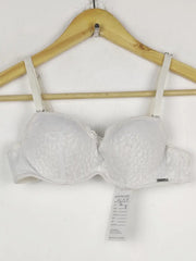 Buy online pre-used pre-loved 100% authentic & Original branded Unknown Brand (BU-1824) available in Pakistan. Top international brands avilable.