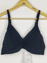 Buy online pre-used pre-loved 100% authentic & Original branded Marks & Spencer 44 (BU-1832) available in Pakistan. Top international brands avilable.