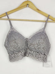 Buy online pre-used pre-loved 100% authentic & Original branded Secret Possessions 34 (BU-1841) available in Pakistan. Top international brands avilable.