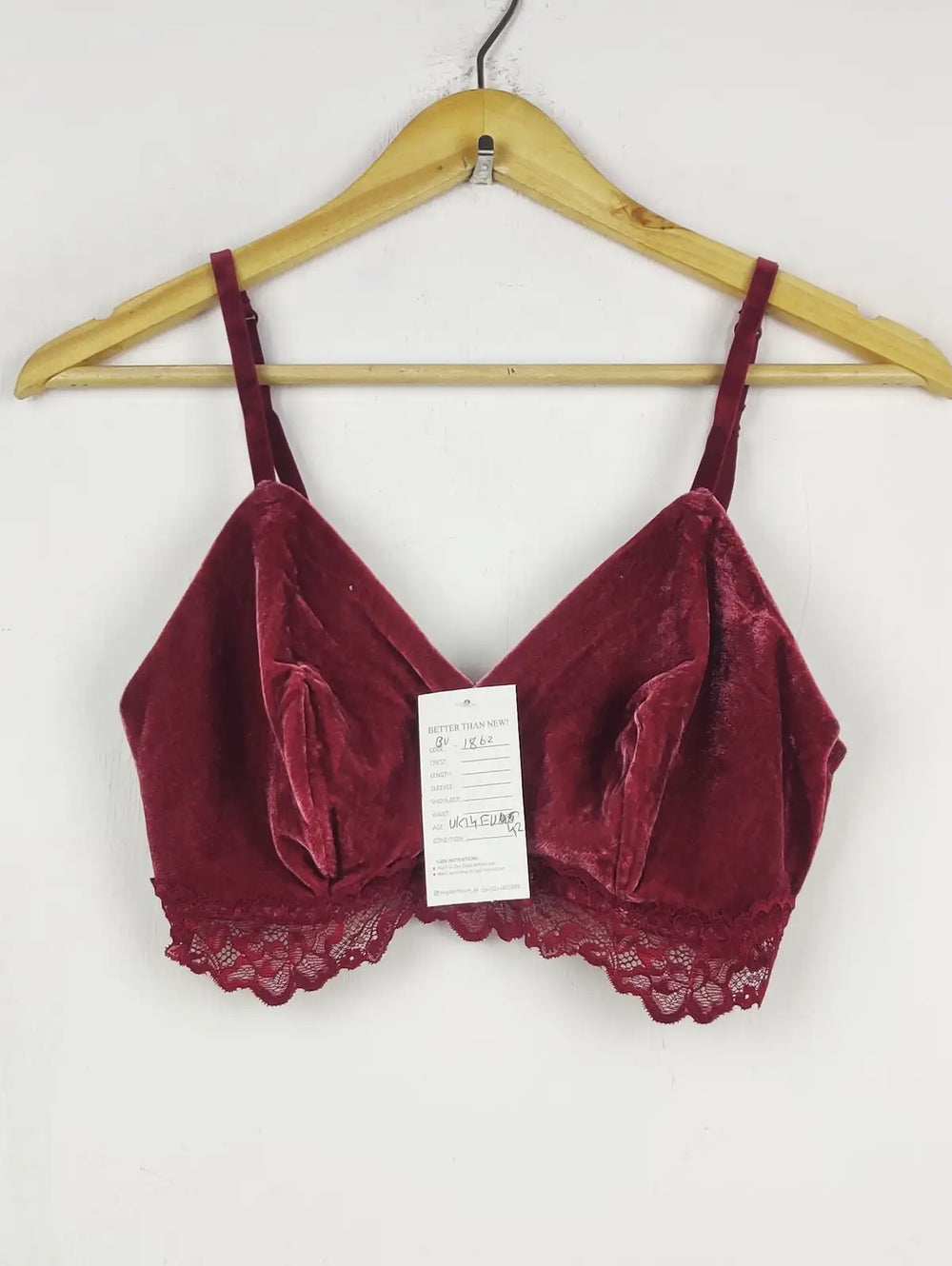 Buy online pre-used pre-loved 100% authentic & Original branded Marks & Spencer 42 (BU-1862) available in Pakistan. Top international brands avilable.