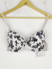 Buy online pre-used pre-loved 100% authentic & Original branded Marks & Spencer (BU-197) available in Pakistan. Top international brands avilable.