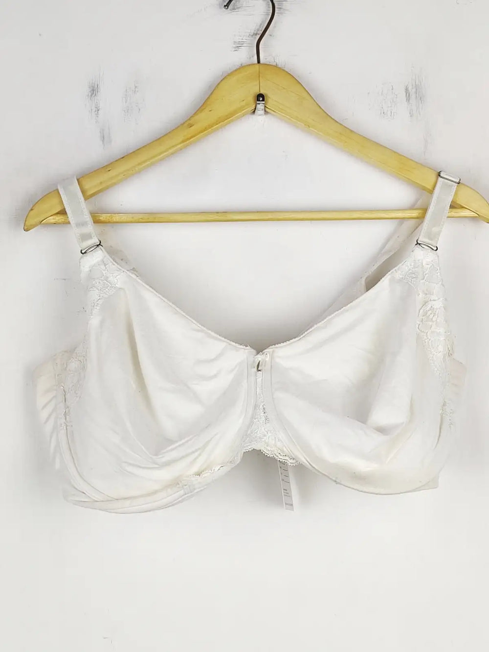 Buy online pre-used pre-loved 100% authentic & Original branded Marks & Spencer (BU-316) available in Pakistan. Top international brands avilable.