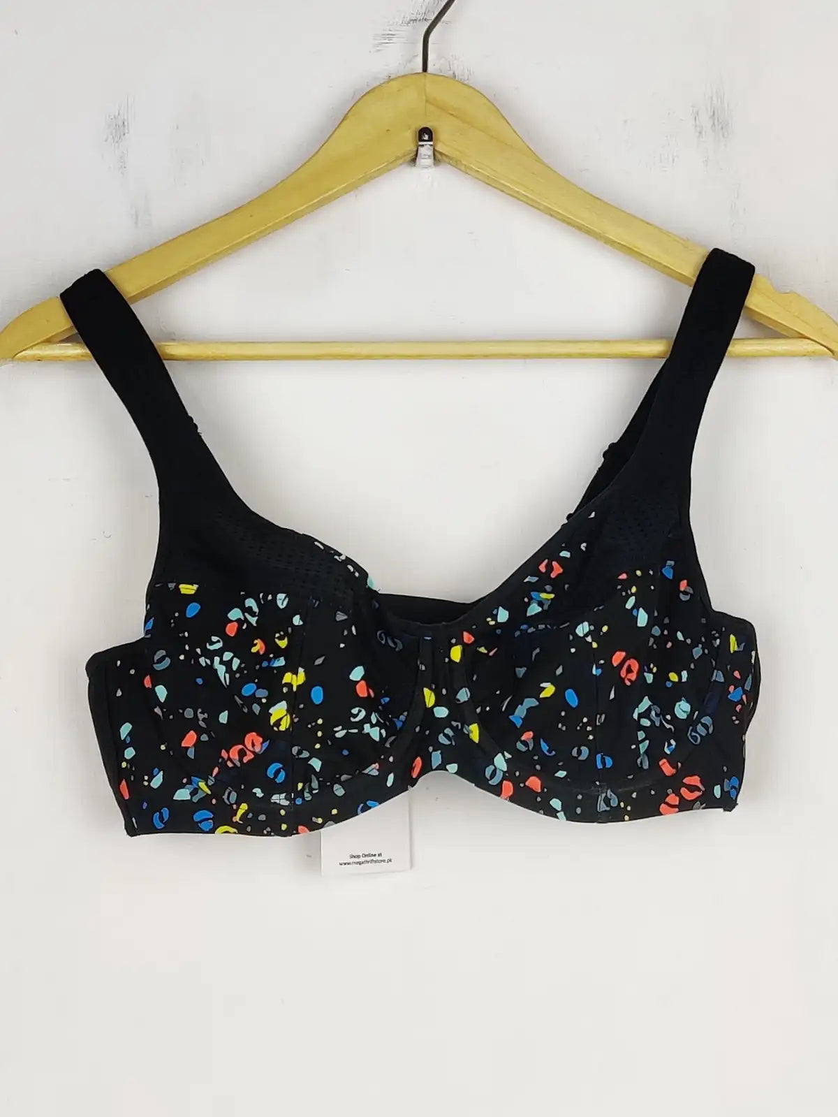 Buy online pre-used pre-loved 100% authentic & Original branded Marks & Spencer (BU-44) available in Pakistan. Top international brands avilable.