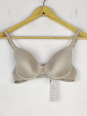 Buy online pre-used pre-loved 100% authentic & Original branded Marks & Spencer , Uk 34B (BU-445) available in Pakistan. Top international brands avilable.
