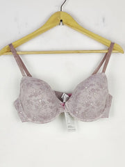 Buy online pre-used pre-loved 100% authentic & Original branded Marks & Spencer , Uk 38C (BU-447) available in Pakistan. Top international brands avilable.