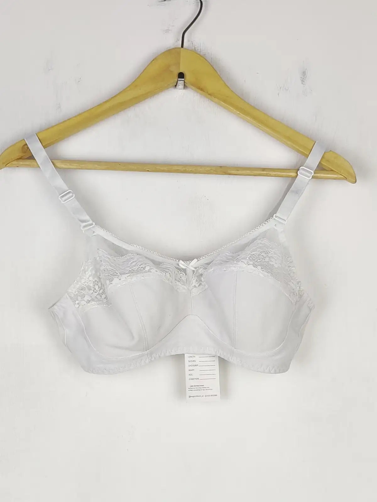 Buy online pre-used pre-loved 100% authentic & Original branded F&F , Uk 34G (BU-485) available in Pakistan. Top international brands avilable.