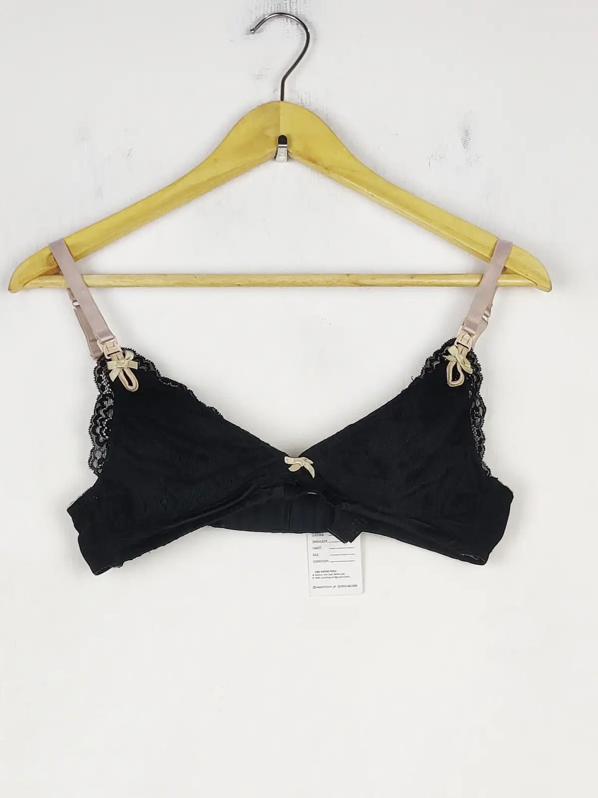 Buy online pre-used pre-loved 100% authentic & Original branded Bravissimo, Uk36F (BU-489) available in Pakistan. Top international brands avilable.