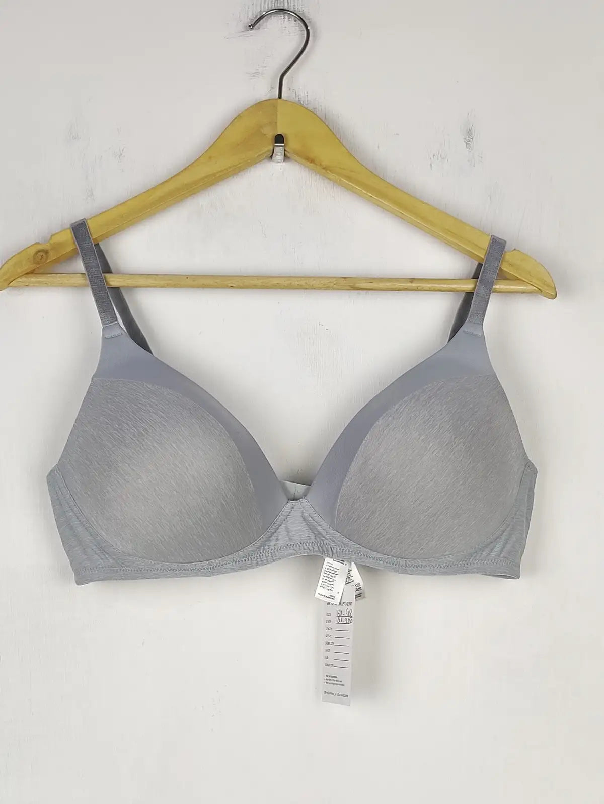 Buy online pre-used pre-loved 100% authentic & Original branded F&F, Uk 38C (BU-518) available in Pakistan. Top international brands avilable.