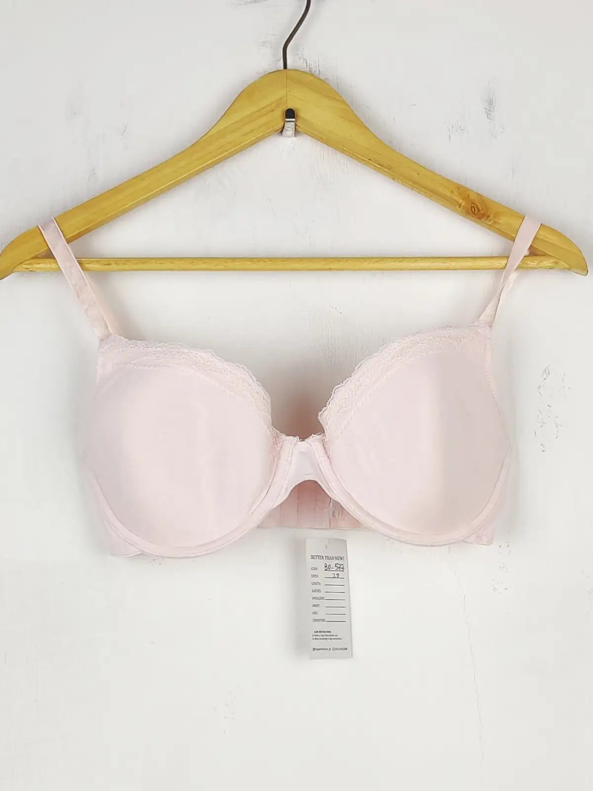 Buy online pre-used pre-loved 100% authentic & Original branded Unknown Brand (BU-577) available in Pakistan. Top international brands avilable.