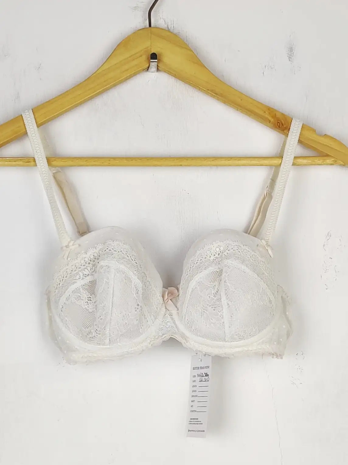 Buy online pre-used pre-loved 100% authentic & Original branded Marks & Spencer , Uk 30D (BU-580) available in Pakistan. Top international brands avilable.