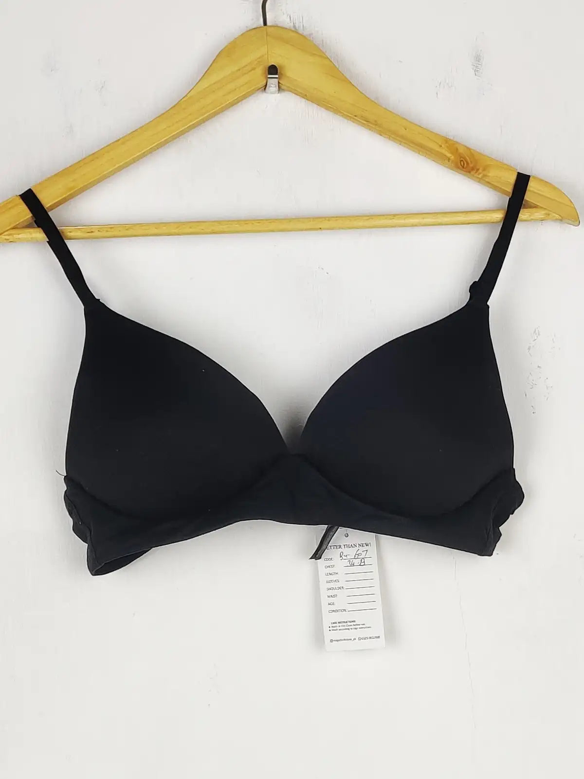 Buy online pre-used pre-loved 100% authentic & Original branded Primark , Uk 34B (BU-607) available in Pakistan. Top international brands avilable.