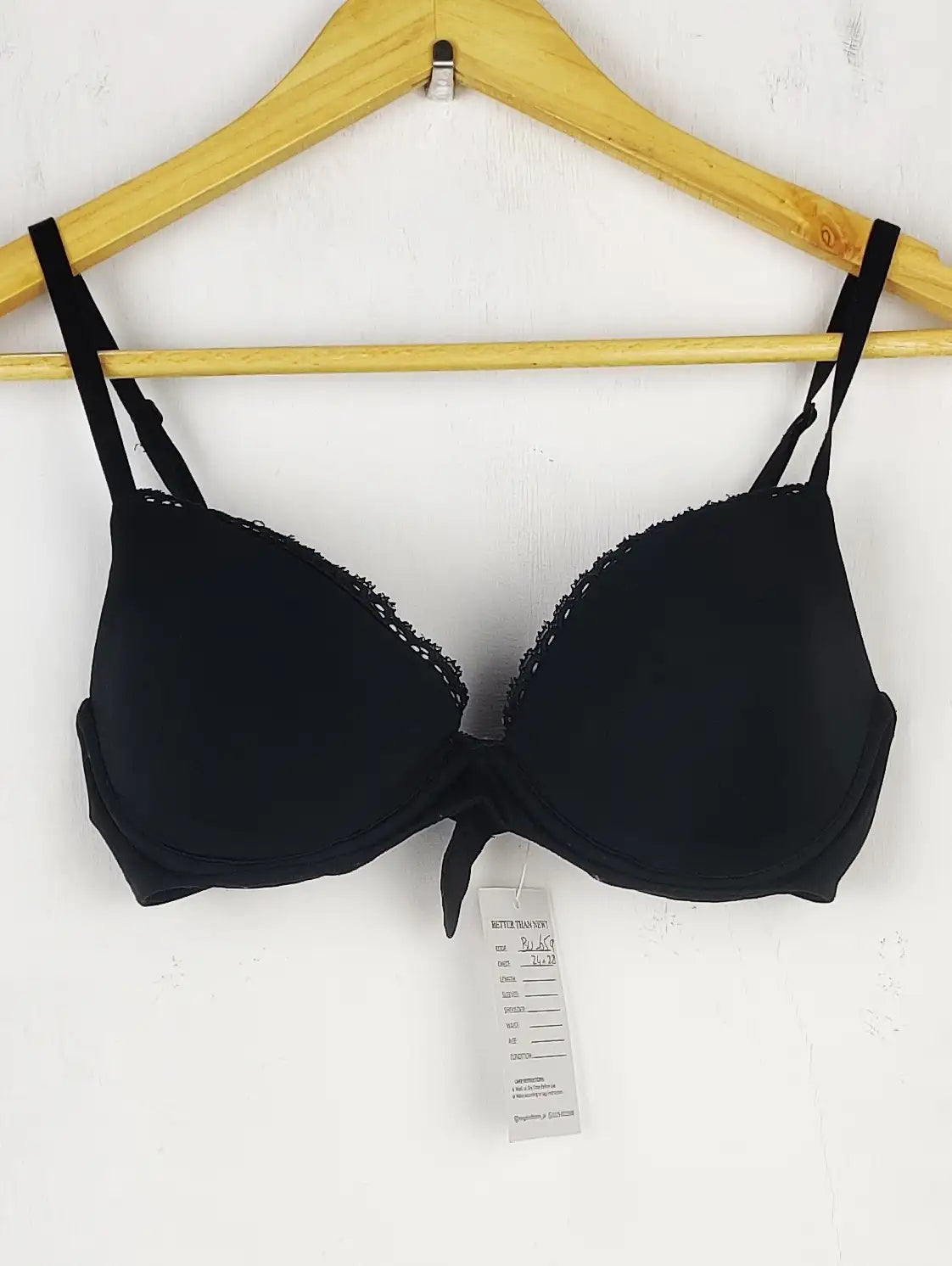 Buy online pre-used pre-loved 100% authentic & Original branded Unknown Brand (BU-659) available in Pakistan. Top international brands avilable.