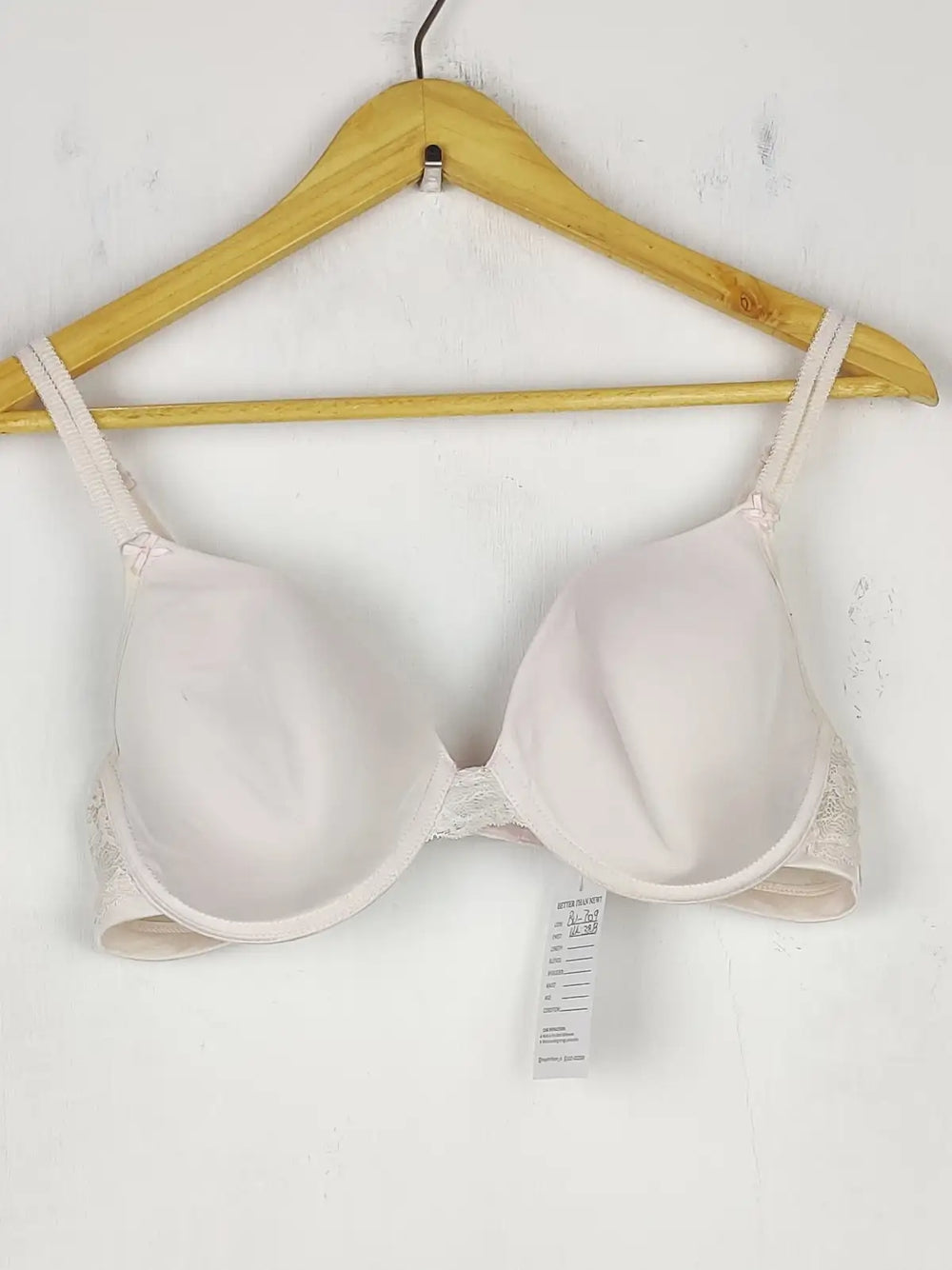 Buy online pre-used pre-loved 100% authentic & Original branded Marks & Spencer , Uk 38B (BU-709) available in Pakistan. Top international brands avilable.
