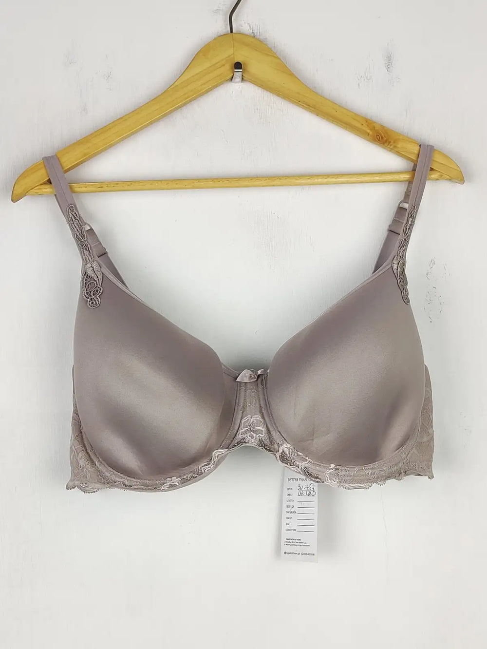 Buy online pre-used pre-loved 100% authentic & Original branded Marks & Spencer, Uk 42D (BU-757) available in Pakistan. Top international brands avilable.