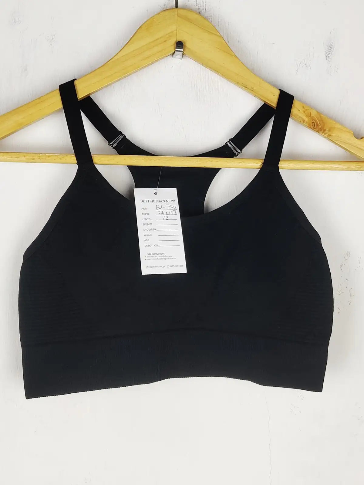 Buy online pre-used pre-loved 100% authentic & Original branded Unknown Brand (BU-773) available in Pakistan. Top international brands avilable.