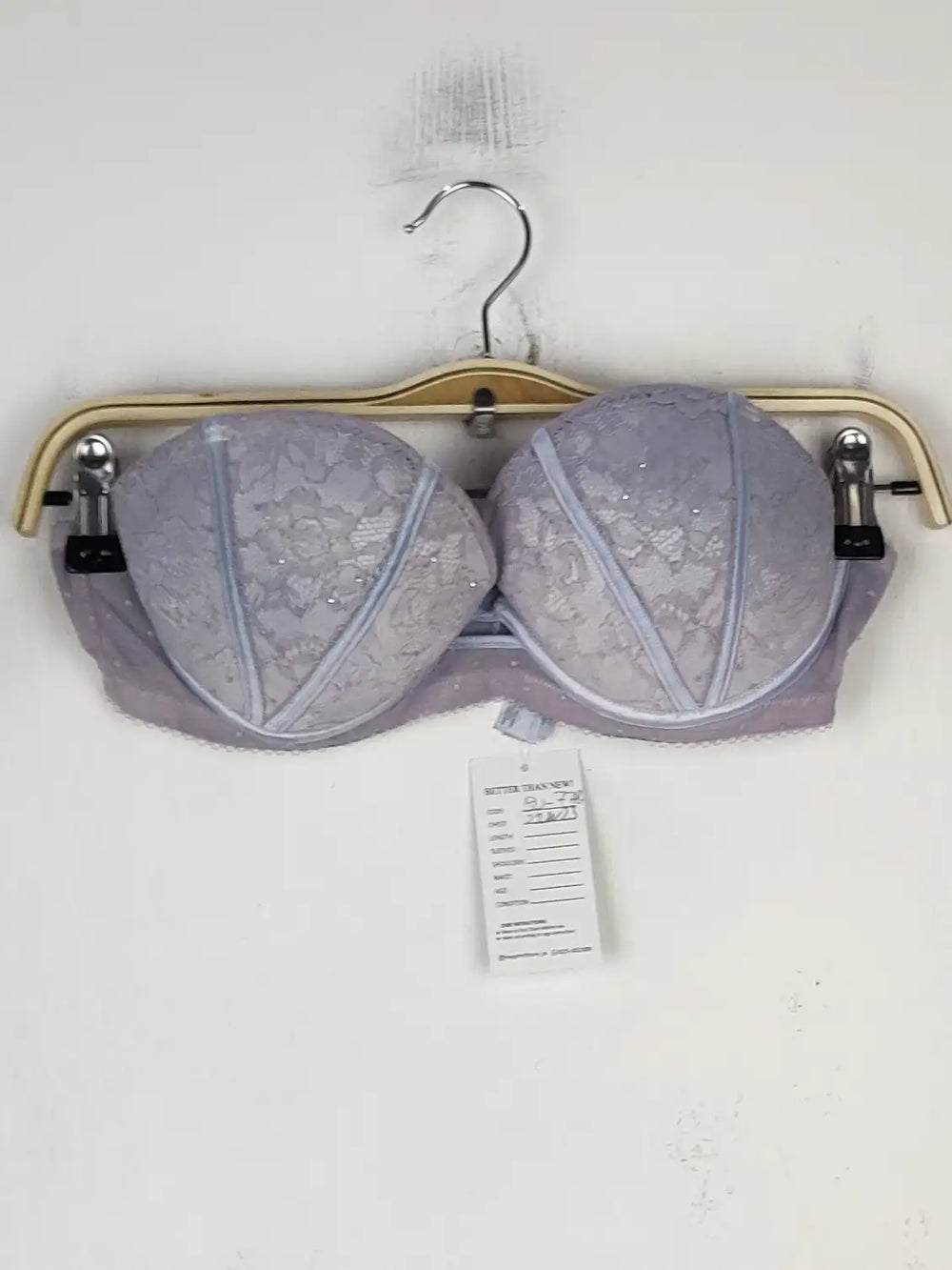 Buy online pre-used pre-loved 100% authentic & Original branded Primark, Uk 32D (BU-778) available in Pakistan. Top international brands avilable.