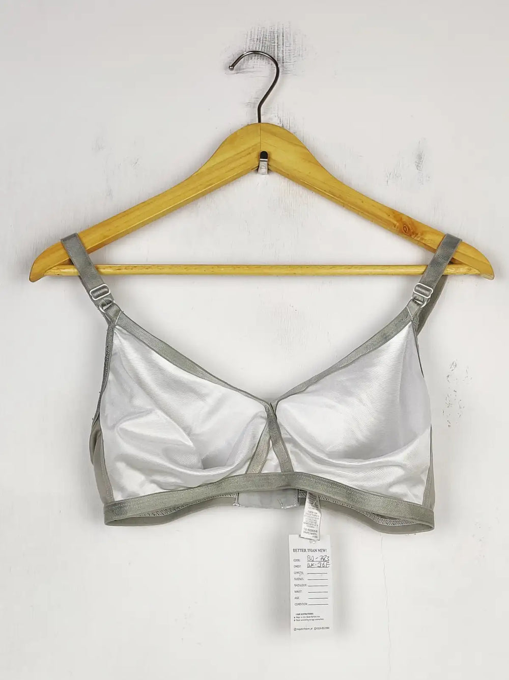 Buy online pre-used pre-loved 100% authentic & Original branded Mark & Spencer,Uk 36E (BU-783) available in Pakistan. Top international brands avilable.