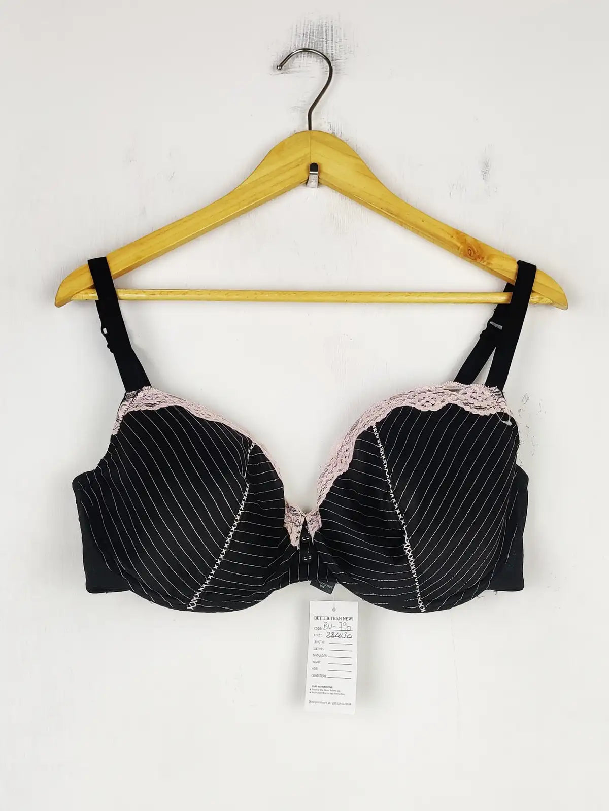 Buy online pre-used pre-loved 100% authentic & Original branded George, Uk 38F (BU-790) available in Pakistan. Top international brands avilable.