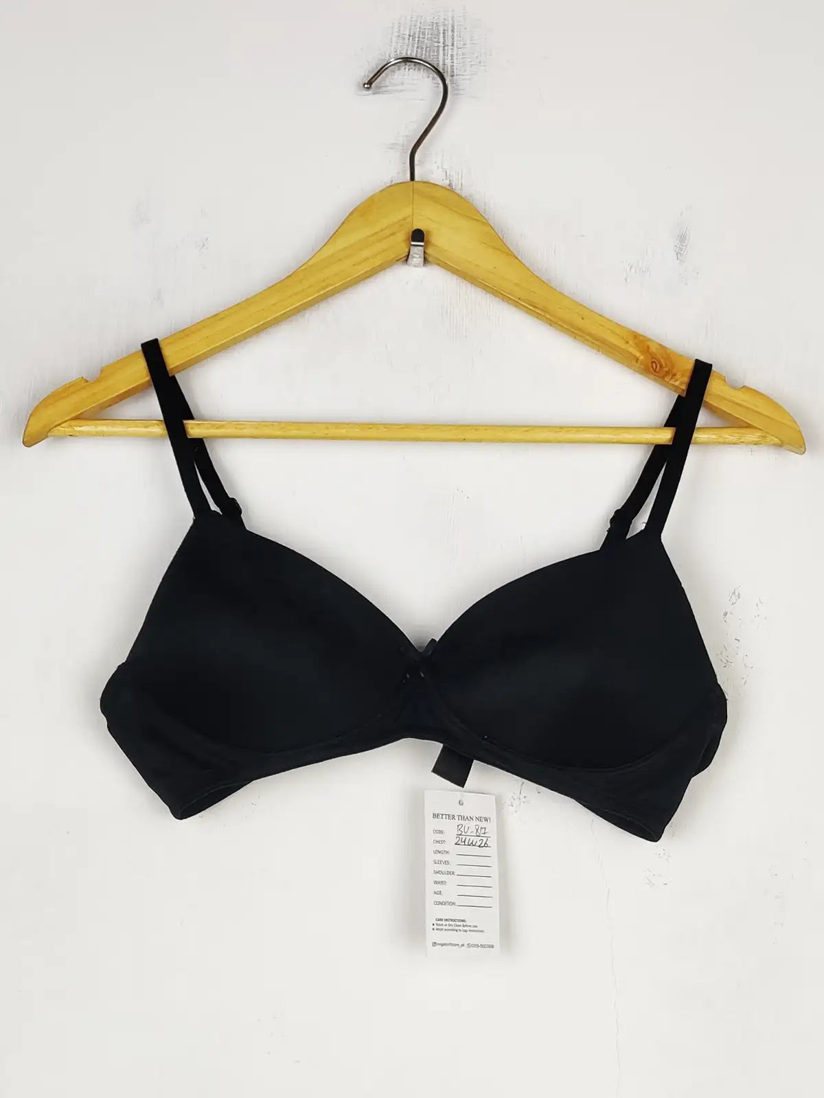 Buy online pre-used pre-loved 100% authentic & Original branded Marks & Spencer (BU-817) available in Pakistan. Top international brands avilable.
