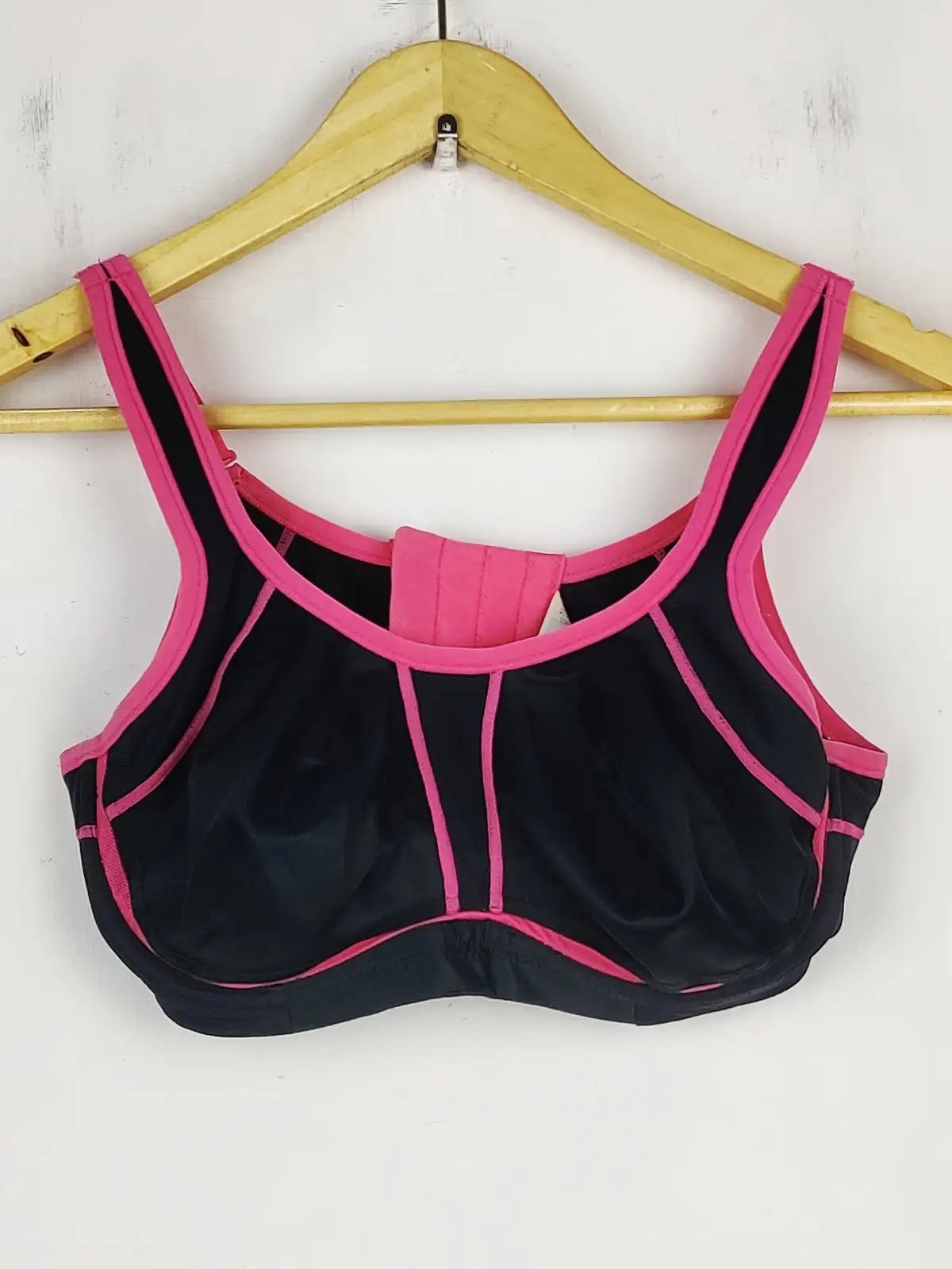 Buy online pre-used pre-loved 100% authentic & Original branded Dunnes Stores (BU-83) available in Pakistan. Top international brands avilable.