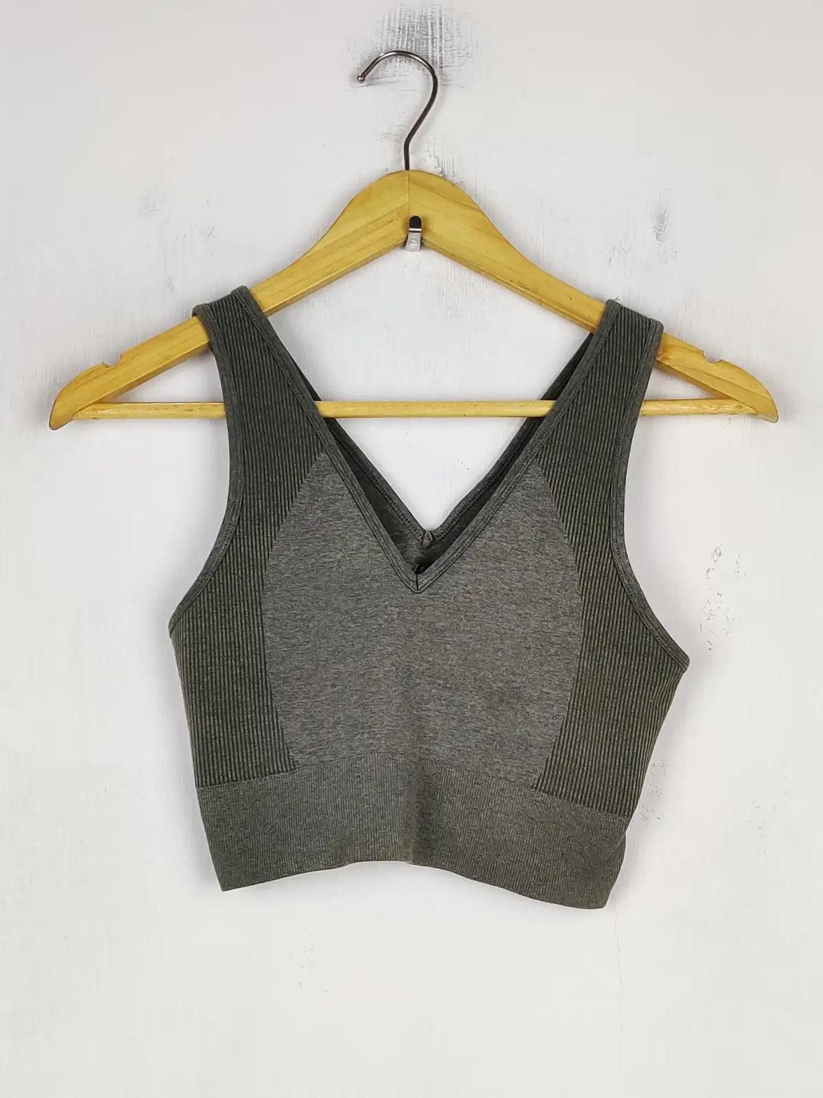 Buy online pre-used pre-loved 100% authentic & Original branded H&M, Uk 10 (BU-914) available in Pakistan. Top international brands avilable.