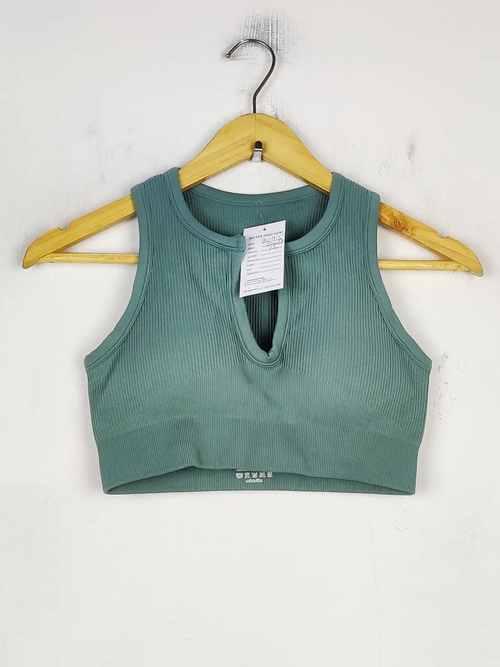 Buy online pre-used pre-loved 100% authentic & Original branded Unknown Brand (BU-915) available in Pakistan. Top international brands avilable.