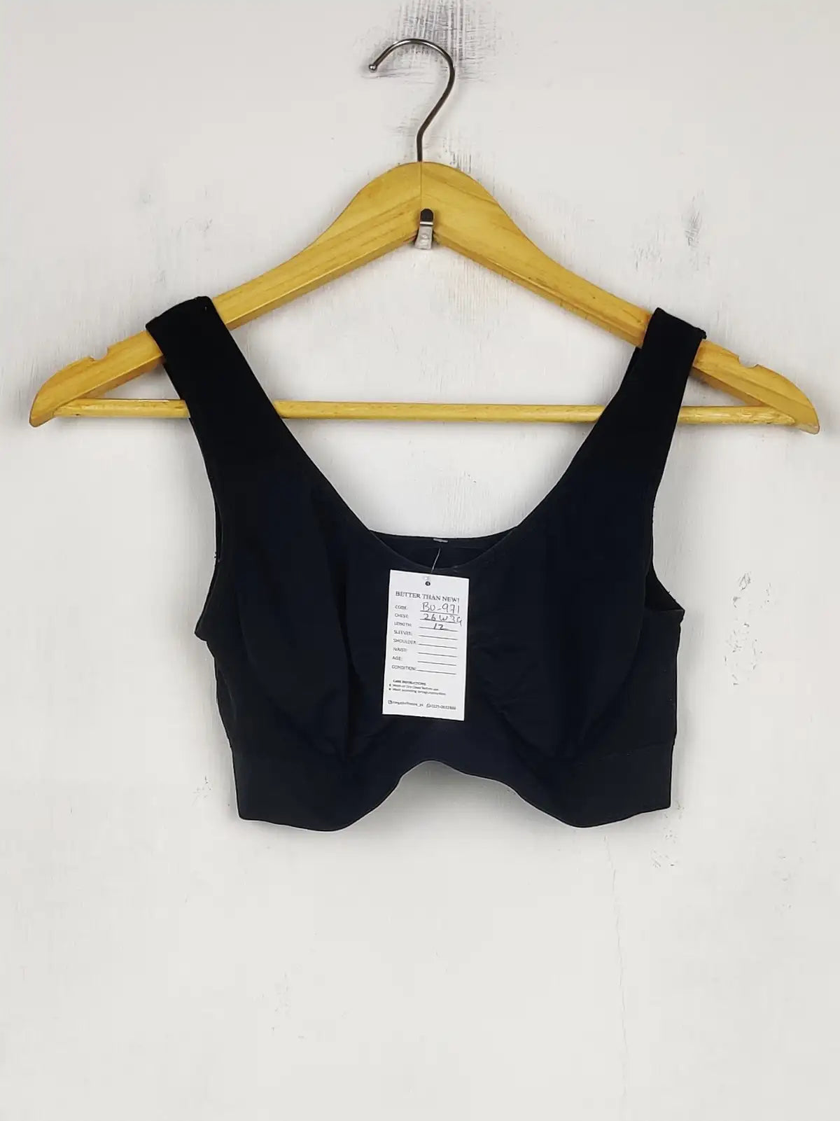 Buy online pre-used pre-loved 100% authentic & Original branded Unknown Brand (BU-971) available in Pakistan. Top international brands avilable.