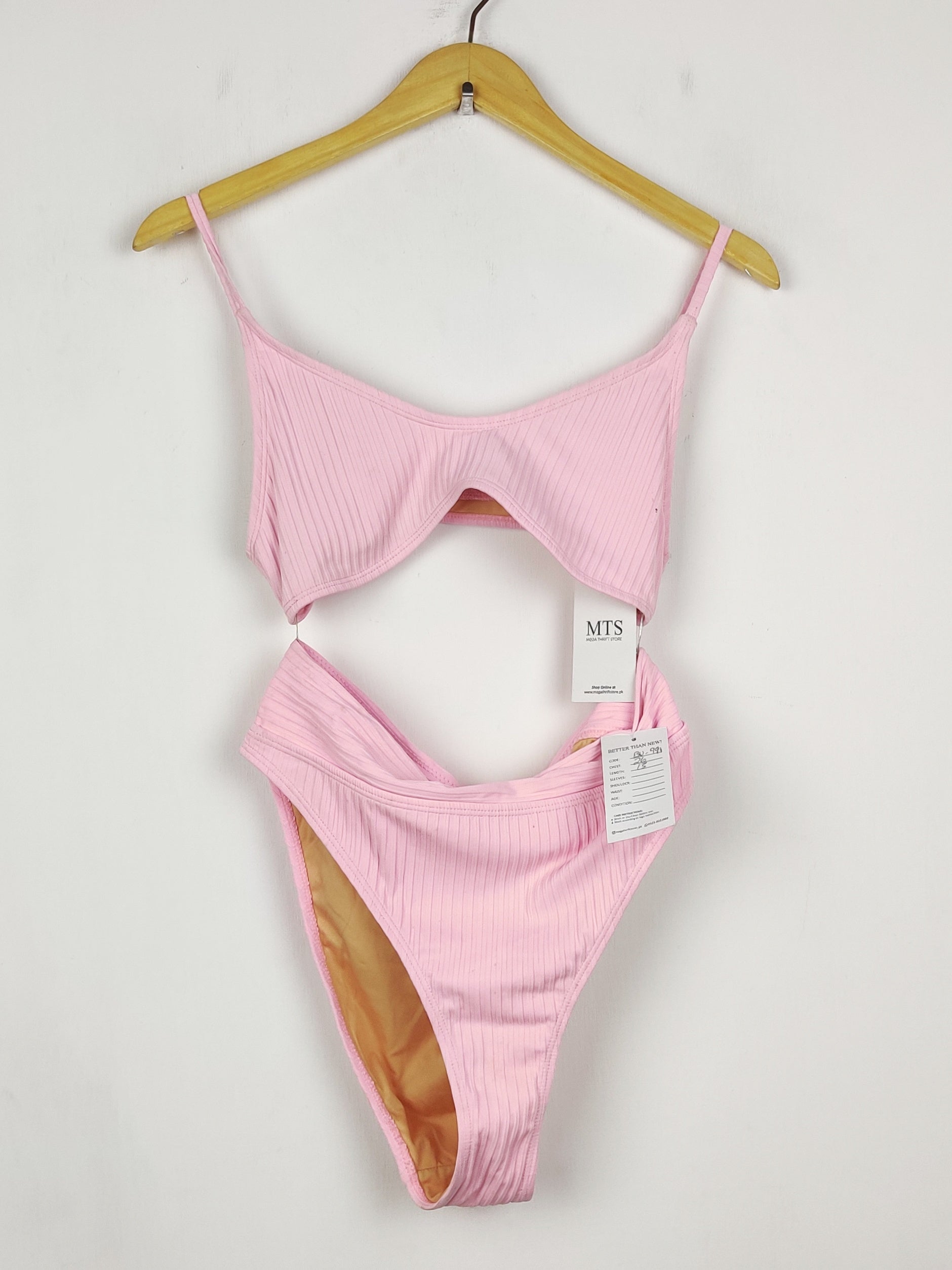 Buy online pre-used pre-loved 100% authentic & Original branded Body (BU-991) available in Pakistan. Top international brands avilable.