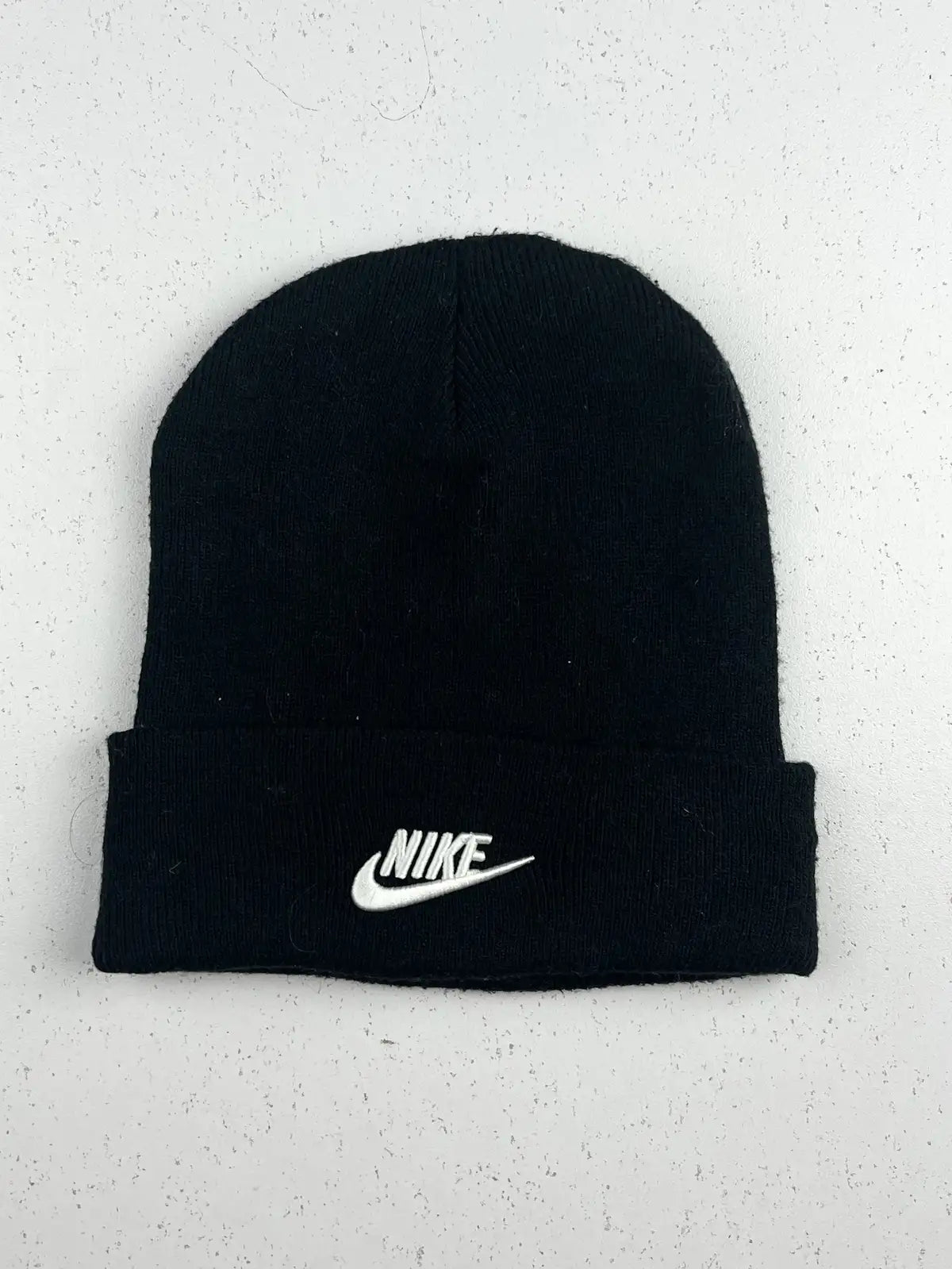 Buy online pre-used pre-loved 100% authentic & Original branded Nike (C-498) available in Pakistan. Top international brands avilable.