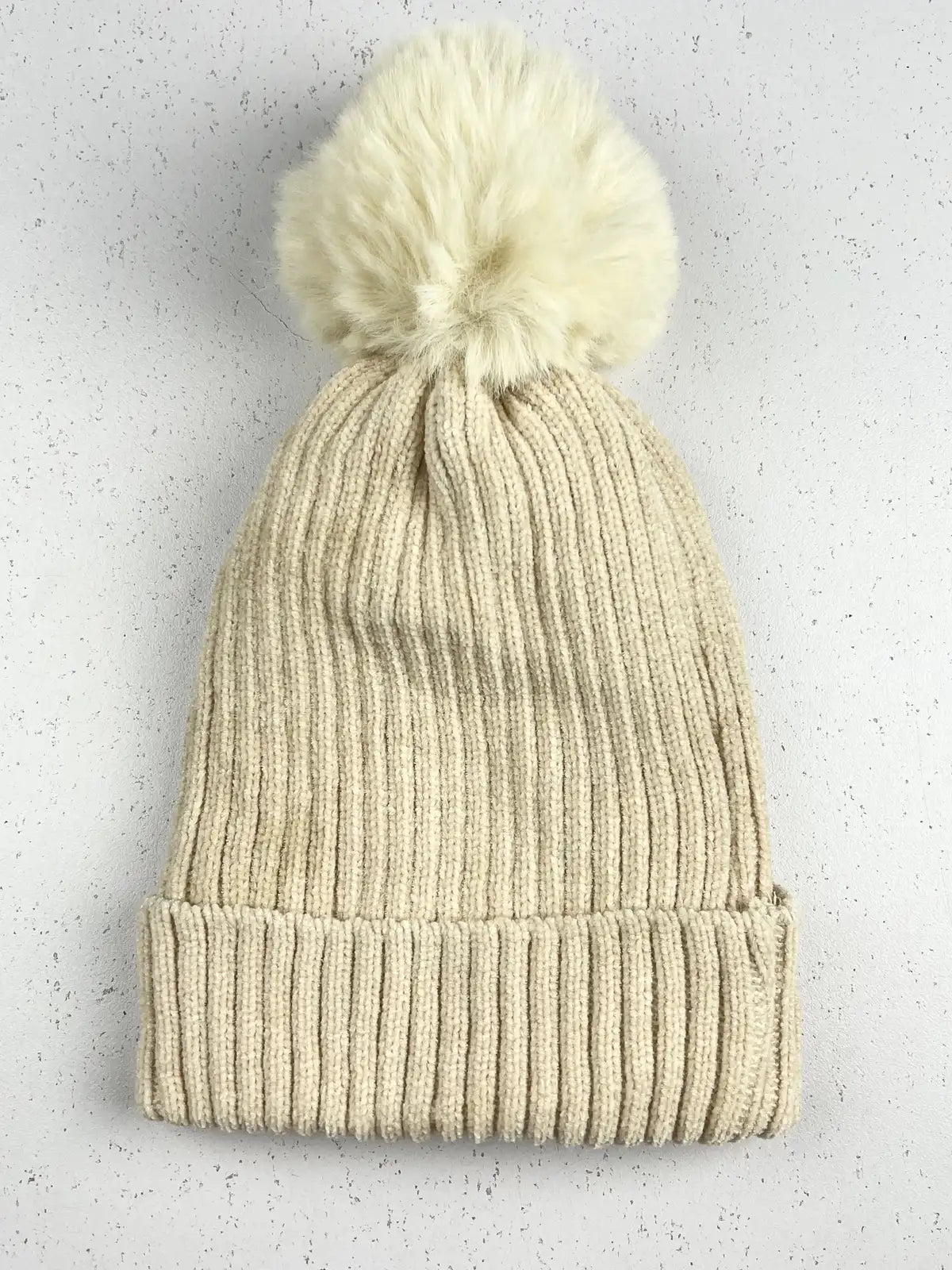 Buy online pre-used pre-loved 100% authentic & Original branded Unknown Brand (C-500) available in Pakistan. Top international brands avilable.