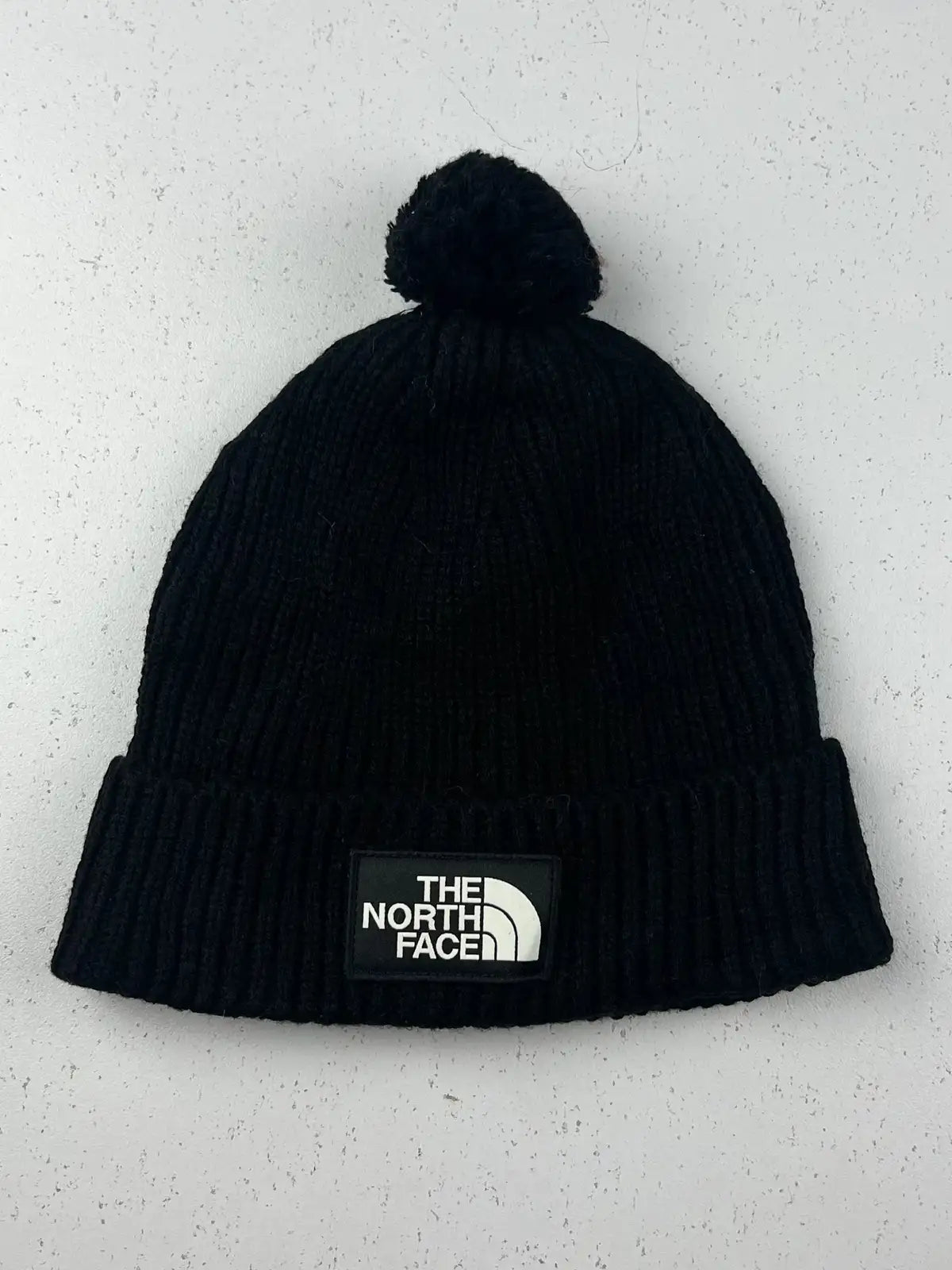 Buy online pre-used pre-loved 100% authentic & Original branded The North Face (C-511) available in Pakistan. Top international brands avilable.