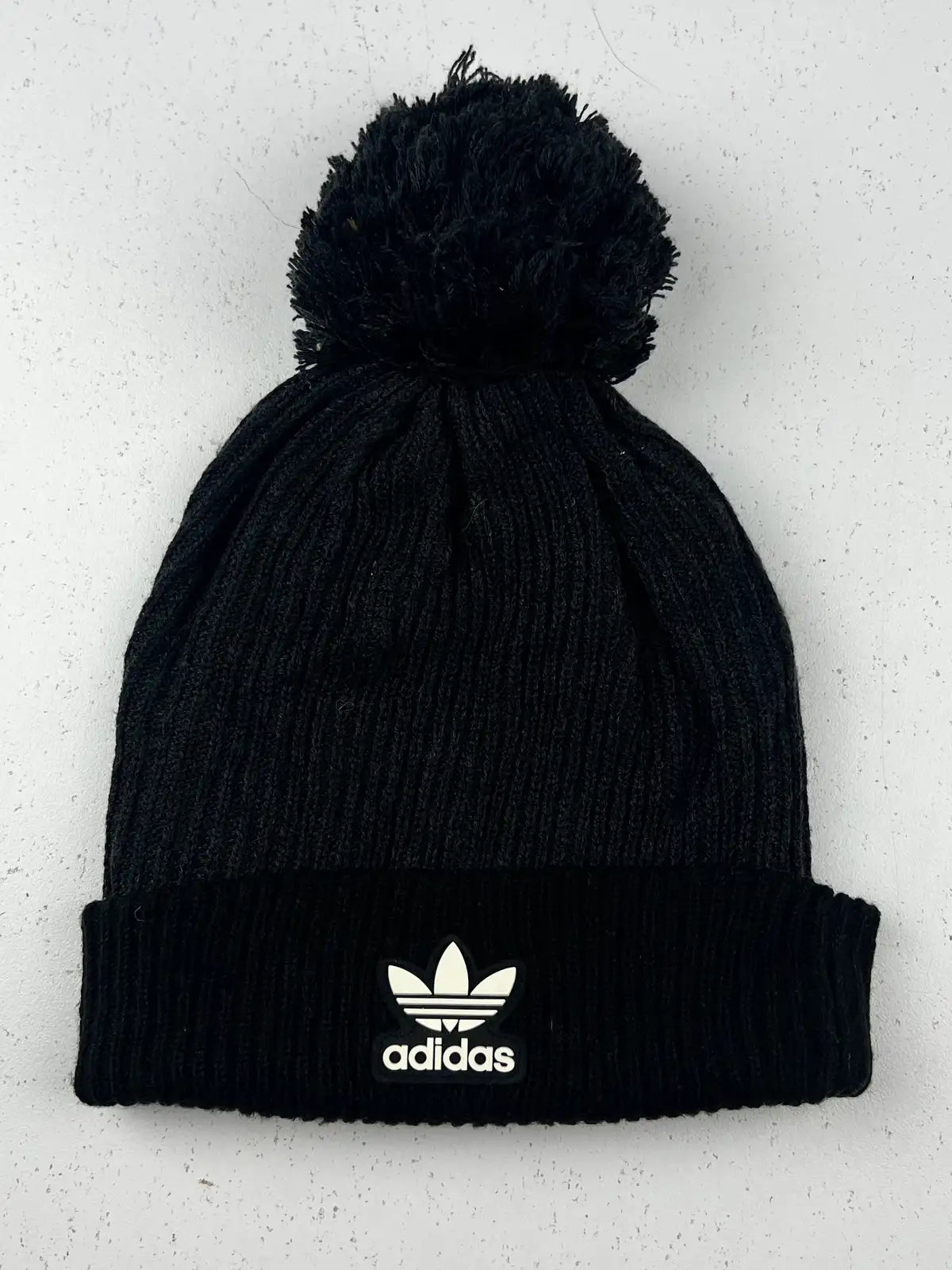 Buy online pre-used pre-loved 100% authentic & Original branded Adidas (C-518) available in Pakistan. Top international brands avilable.