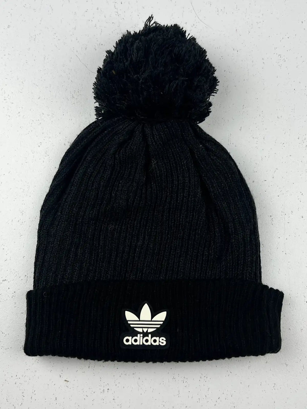 Buy online pre-used pre-loved 100% authentic & Original branded Adidas (C-518) available in Pakistan. Top international brands avilable.